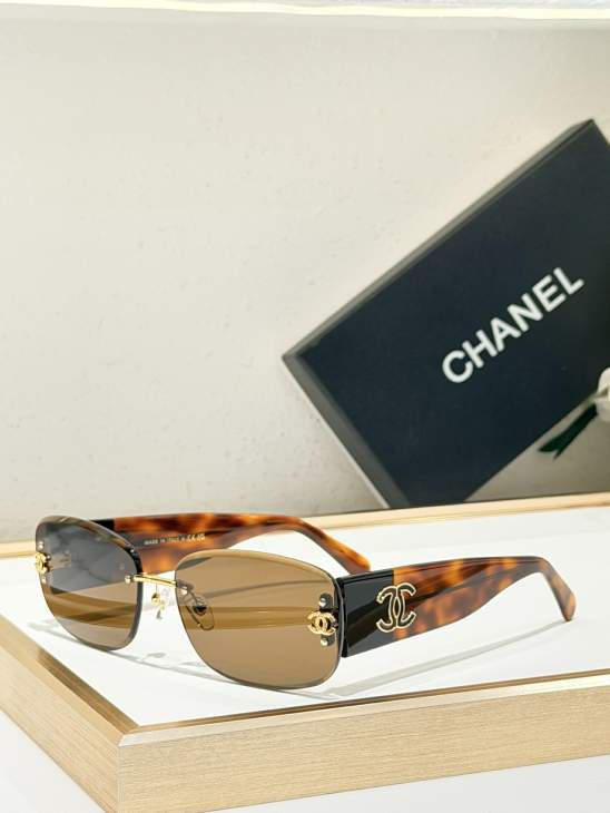 Picture of Chanel Sunglasses _SKUfw79614729fw